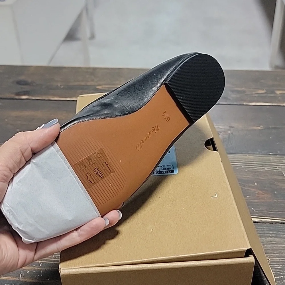 Madewell Black Leather Flats - Picture 5 of 7